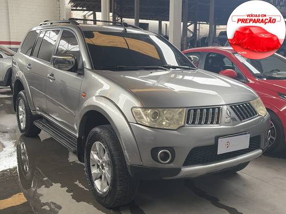 MITSUBISHI PAJERO DAKAR 3.2 HPE 4X4 7 LUGARES 16V TURBO INTERCOOLER DIESEL 4P AUTOMÁTICO MITSUBISHI PAJERO DAKAR 3.2 HPE 4X4 7 LUGARES 16V TURBO INTERCOOLER DIESEL 4P AUTOMÁTICO